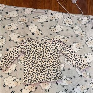 Garanimals Cream and Black Pajama Top Leopard Print